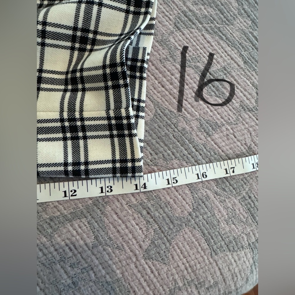 Plaid Women's Jacket - Black and White - Picture 11 of 13